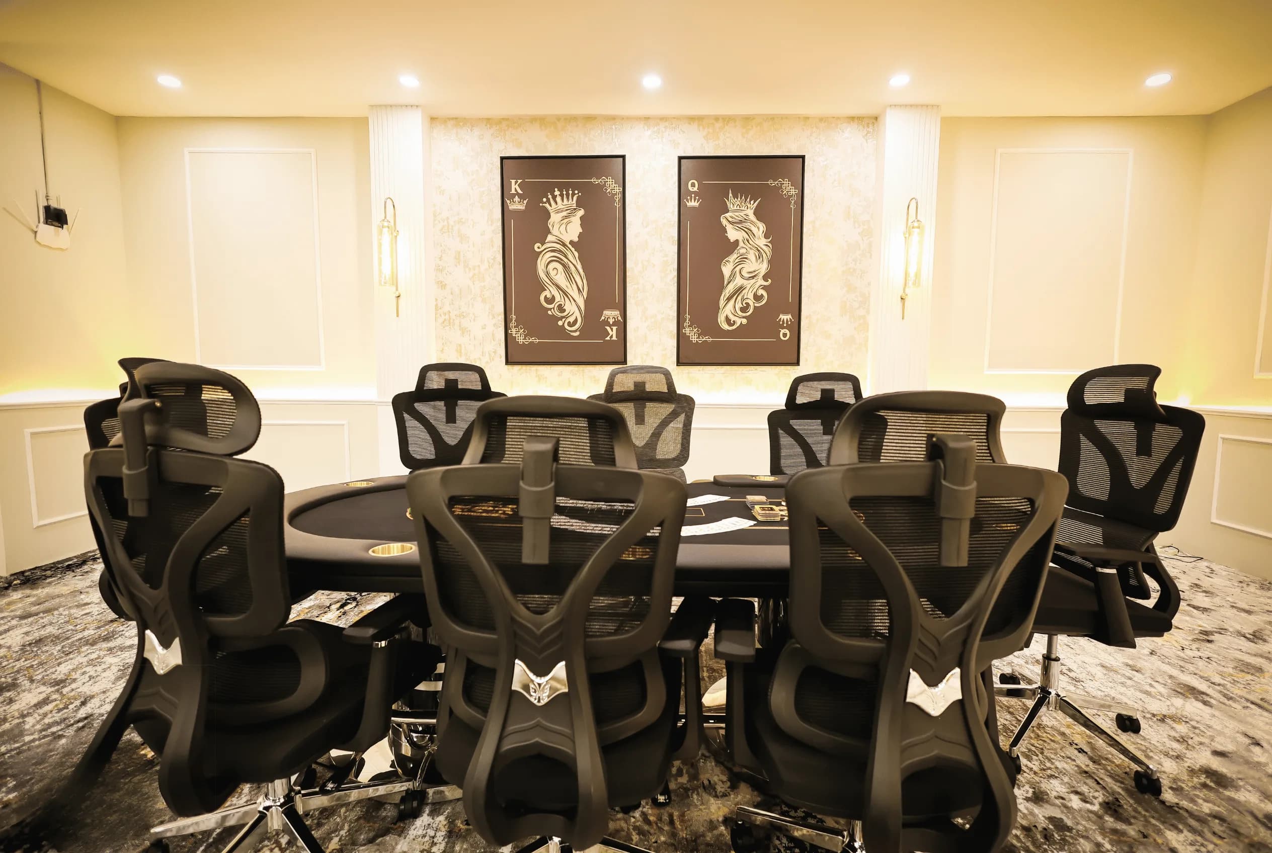 Inside House 52 Poker Room 4